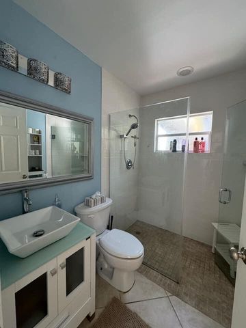 601 N Pennock Lane, Jupiter, FL 33458