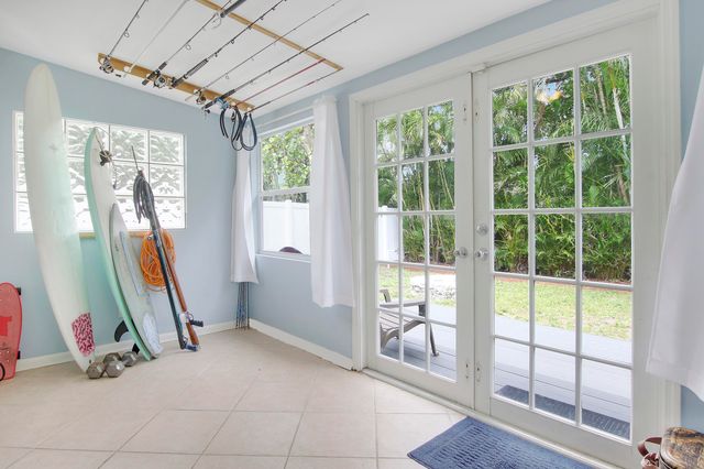 601 N Pennock Lane, Jupiter, FL 33458