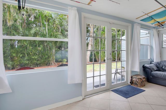 601 N Pennock Lane, Jupiter, FL 33458