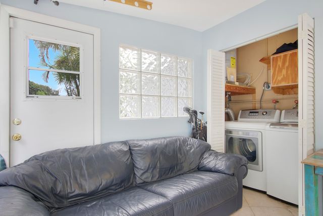 601 N Pennock Lane, Jupiter, FL 33458