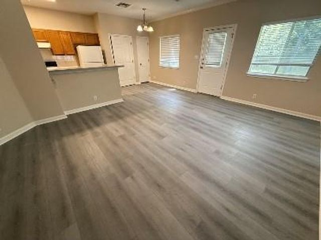 1729 Constantino CIR, Austin, TX 78745