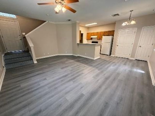 1729 Constantino CIR, Austin, TX 78745