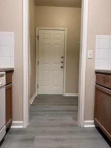 1729 Constantino CIR, Austin, TX 78745