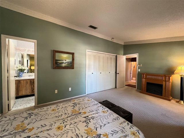 7715 WILLOW PARK DRIVE, Temple Terrace, FL 33637