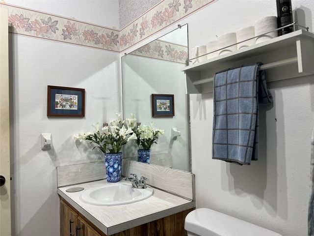 7715 WILLOW PARK DRIVE, Temple Terrace, FL 33637