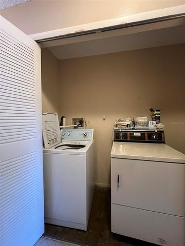 7715 WILLOW PARK DRIVE, Temple Terrace, FL 33637