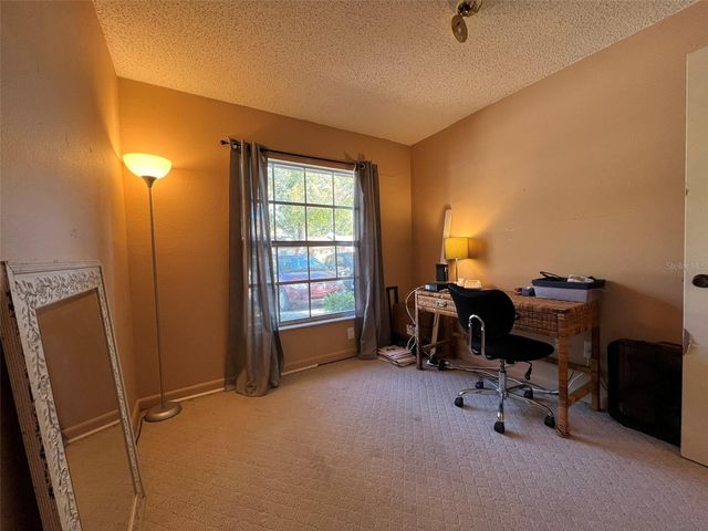 7715 WILLOW PARK DRIVE, Temple Terrace, FL 33637