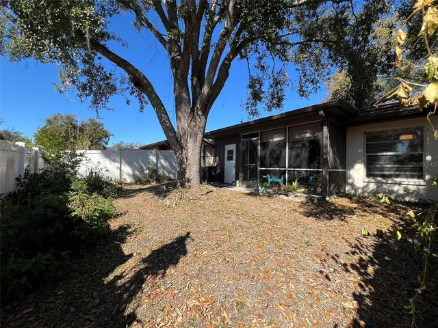 7715 WILLOW PARK DRIVE, Temple Terrace, FL 33637