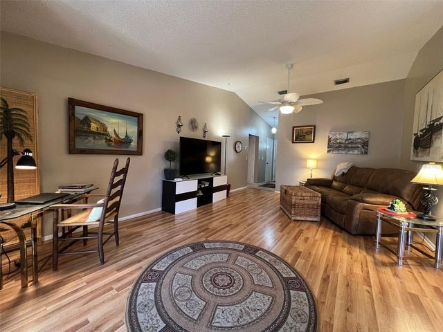 7715 WILLOW PARK DRIVE, Temple Terrace, FL 33637