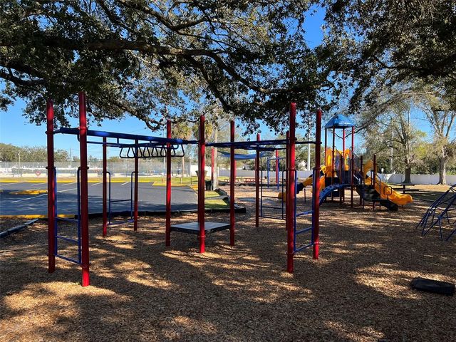 7715 WILLOW PARK DRIVE, Temple Terrace, FL 33637