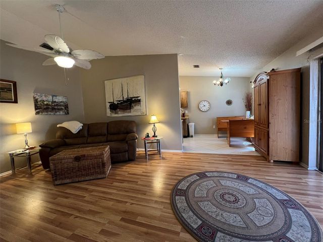 7715 WILLOW PARK DRIVE, Temple Terrace, FL 33637