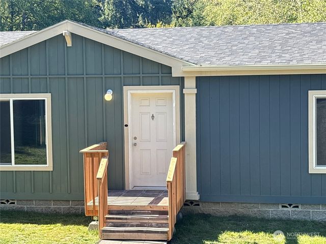 13916 140th Avenue NW, Gig Harbor, WA 98329