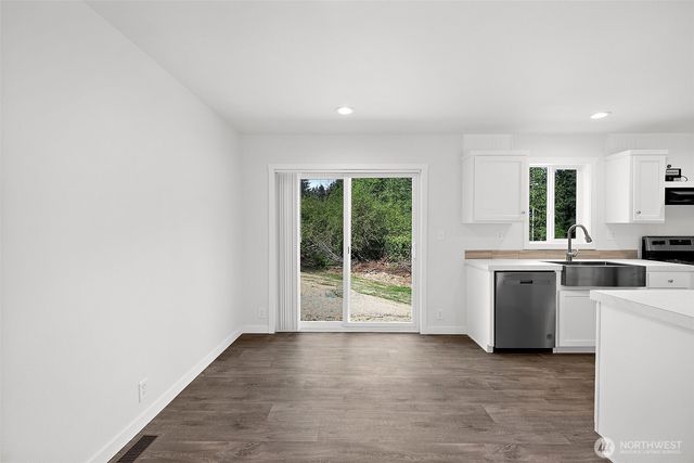 13916 140th Avenue NW, Gig Harbor, WA 98329