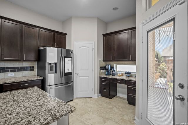 9031 La Junta, San Antonio, TX 78254