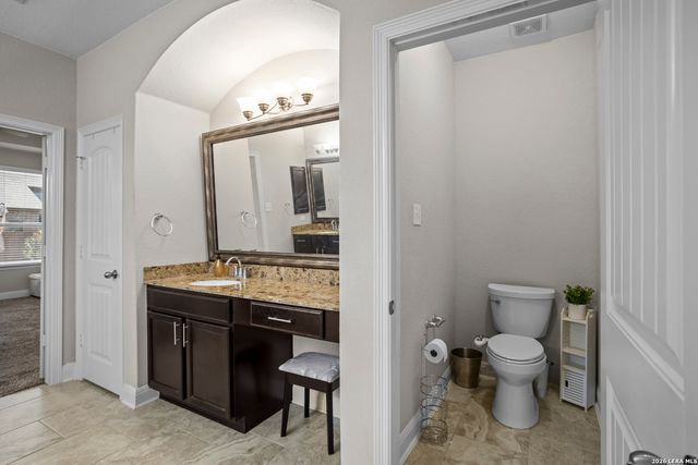 9031 La Junta, San Antonio, TX 78254