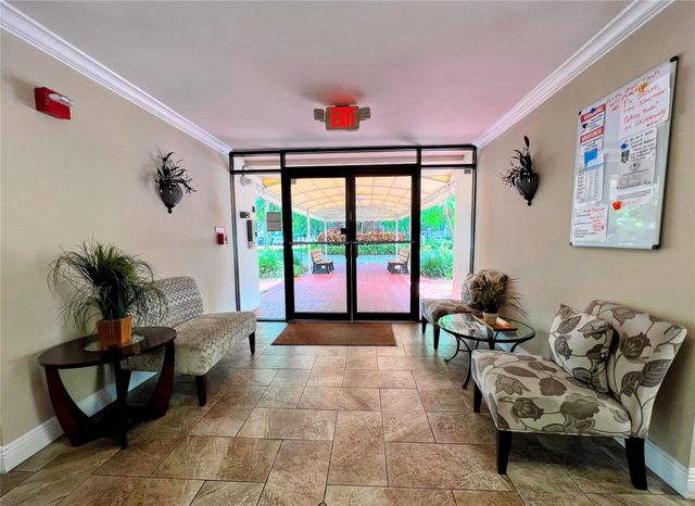 3080 N Course Dr 108, Pompano Beach, FL 33069