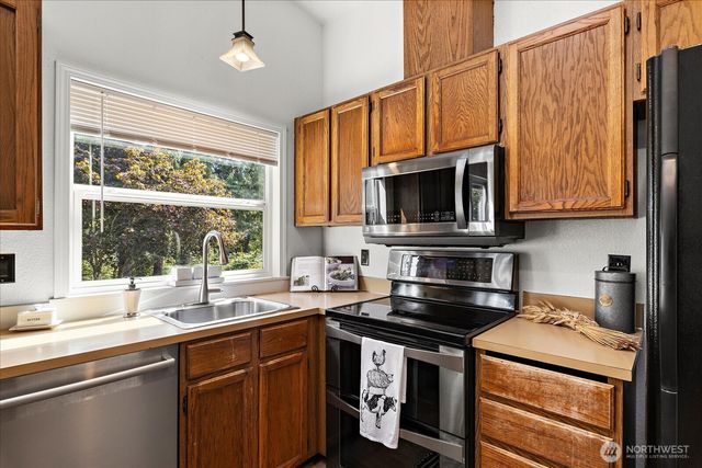 16721 6th Avenue SE, Bothell, WA 98012