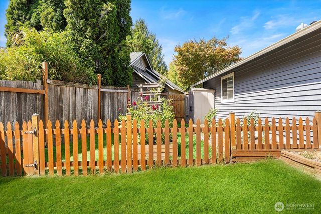 16721 6th Avenue SE, Bothell, WA 98012