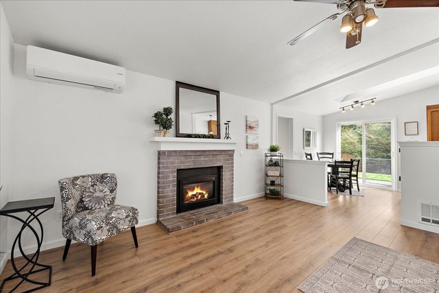 16721 6th Avenue SE, Bothell, WA 98012