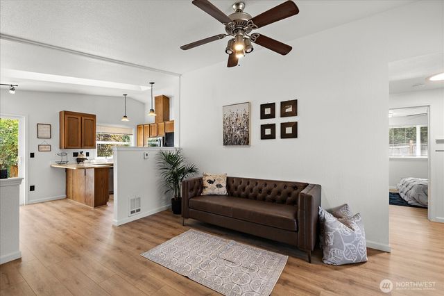 16721 6th Avenue SE, Bothell, WA 98012