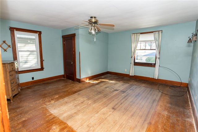 1208 Sycamore St, Connellsville, PA 15425