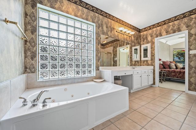 2903 Lacewood Court, Pearland, TX 77584