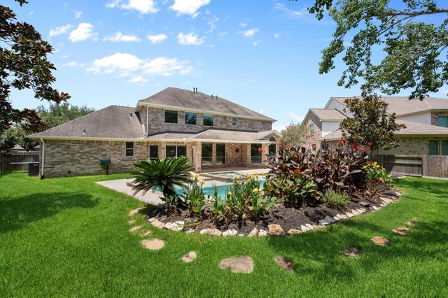2903 Lacewood Court, Pearland, TX 77584