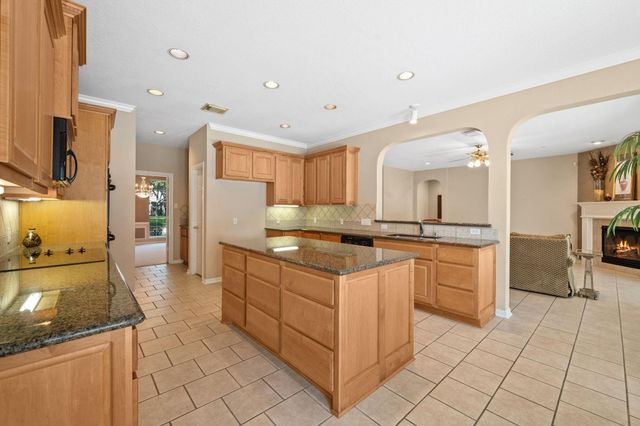 2903 Lacewood Court, Pearland, TX 77584