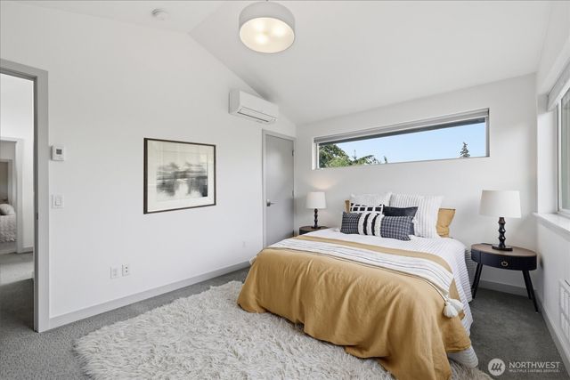 6114 8th Avenue NW, Seattle, WA 98107