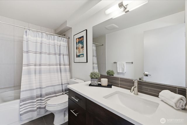 6114 8th Avenue NW, Seattle, WA 98107