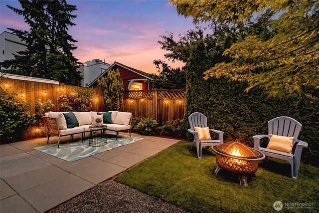 6114 8th Avenue NW, Seattle, WA 98107