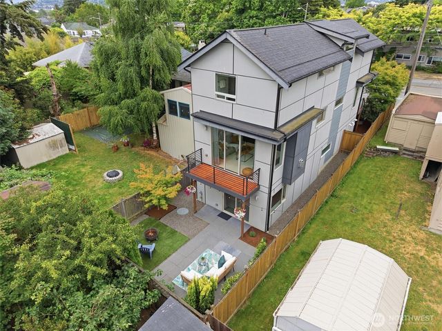 6114 8th Avenue NW, Seattle, WA 98107