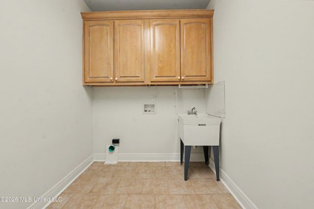 426 Carmargue Lane, Biloxi, MS 39531