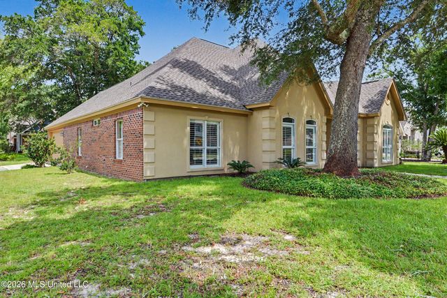 426 Carmargue Lane, Biloxi, MS 39531