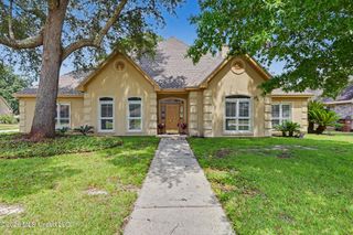 426 Carmargue Lane, Biloxi, MS 39531