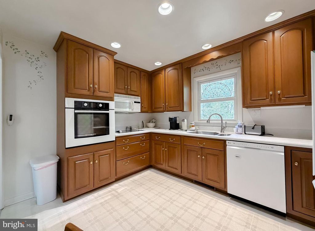 Image 17 of property listing at 22925 MAPLE RD, Lexington Park, MD 20653