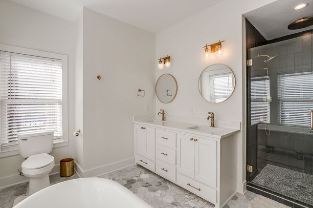 1804 Thomas Place, Fort Worth, TX 76107