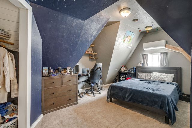 1804 Thomas Place, Fort Worth, TX 76107