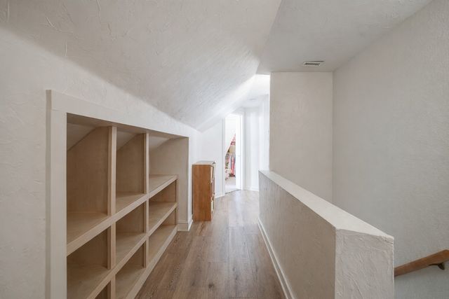 1804 Thomas Place, Fort Worth, TX 76107