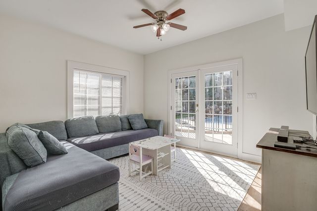 1804 Thomas Place, Fort Worth, TX 76107