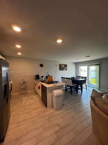 9013 Meadow Cir, La Belle, FL 33935