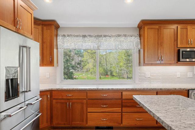 9411 Newgate Avenue N, Stillwater, MN 55082