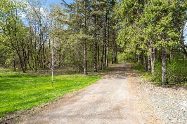 9411 Newgate Avenue N, Stillwater, MN 55082