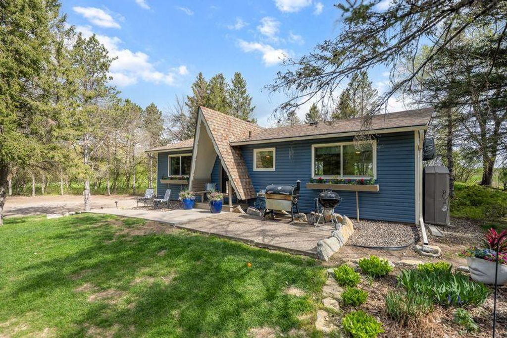 9411 Newgate Avenue N, Stillwater, MN 55082
