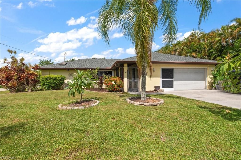 824 SW 13th AVE, CAPE CORAL, FL 33991 — exterior
