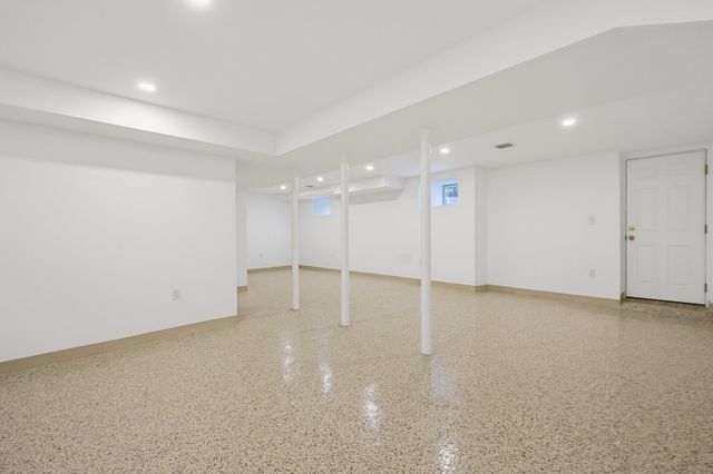 17 Kilburn Road, Newton, MA 02465