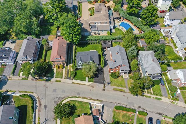 17 Kilburn Road, Newton, MA 02465