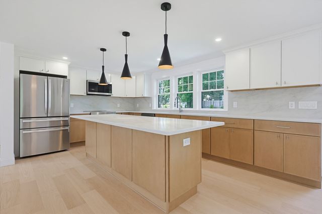 17 Kilburn Road, Newton, MA 02465