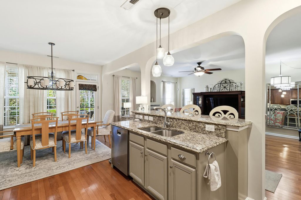 Image 9 of property listing at 1618 Indaba Way, Charleston, SC 29414