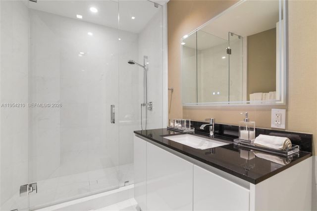 18555 Collins Ave 4305, Sunny Isles Beach, FL 33160